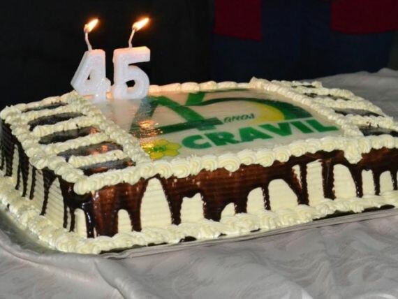 Cravil comemora 45 anos