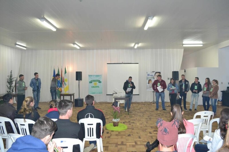 Jovens Cooperativistas participam de Seminário-31.jpg