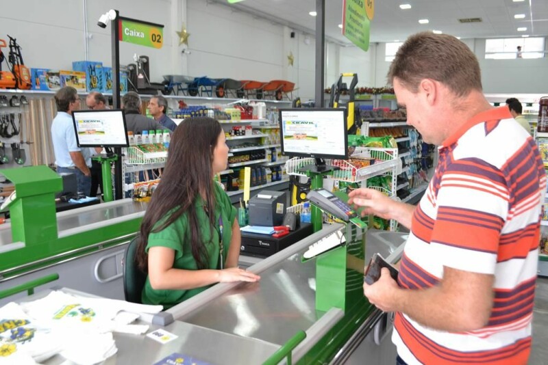 Cravil reinaugura filial em Timbó-19.jpg