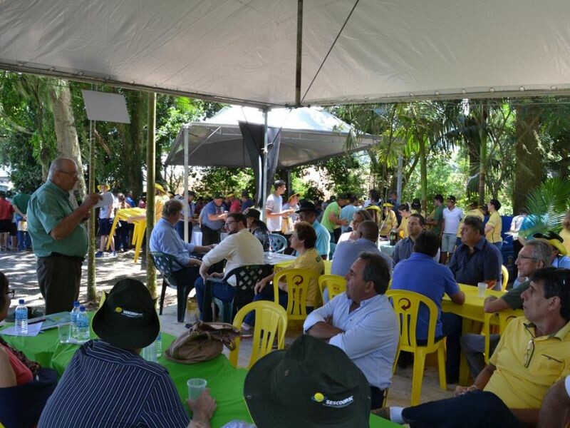 Dia de Campo Cravil reúne mais de 3 mil pessoas-6.jpg