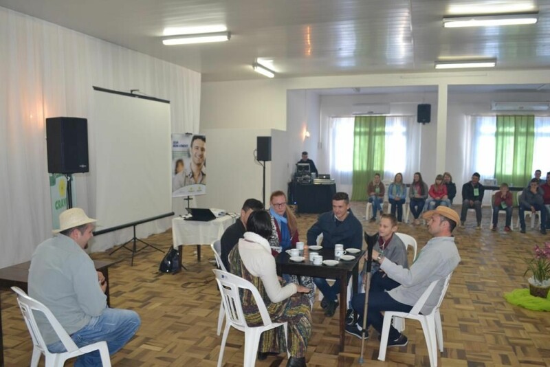 Jovens Cooperativistas participam de Seminário-25.jpg