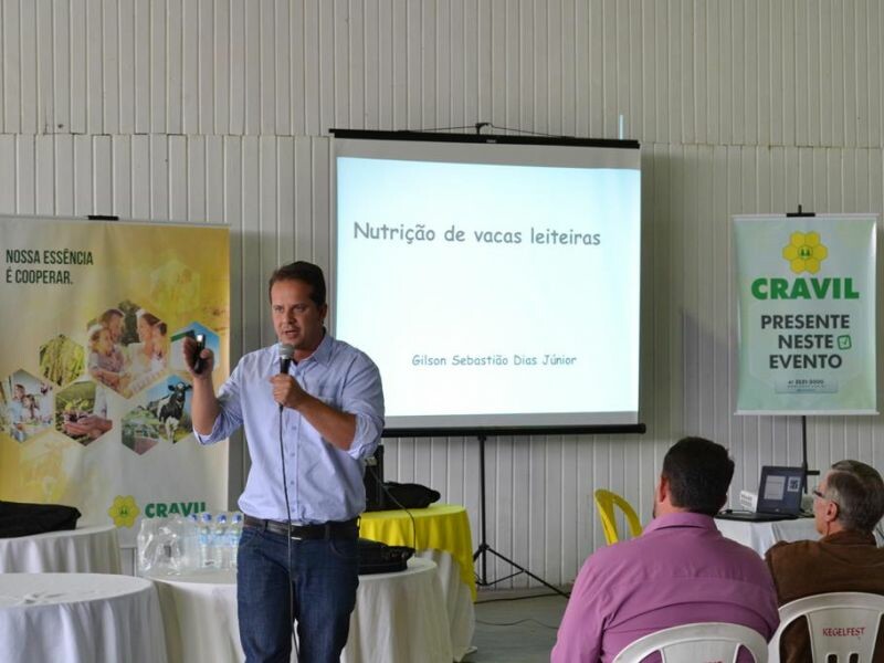 Cravil reúne jovens em Seminário-6.jpg