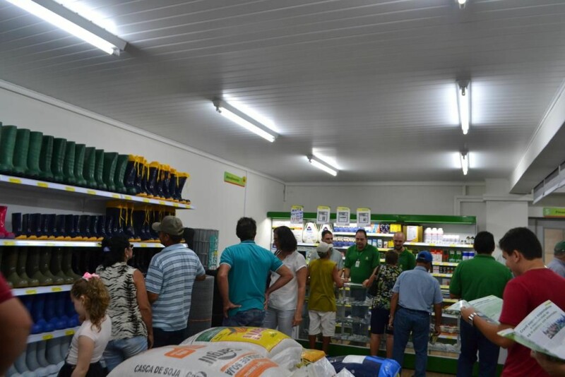 Cravil inaugura filial em Tijucas-12.jpg
