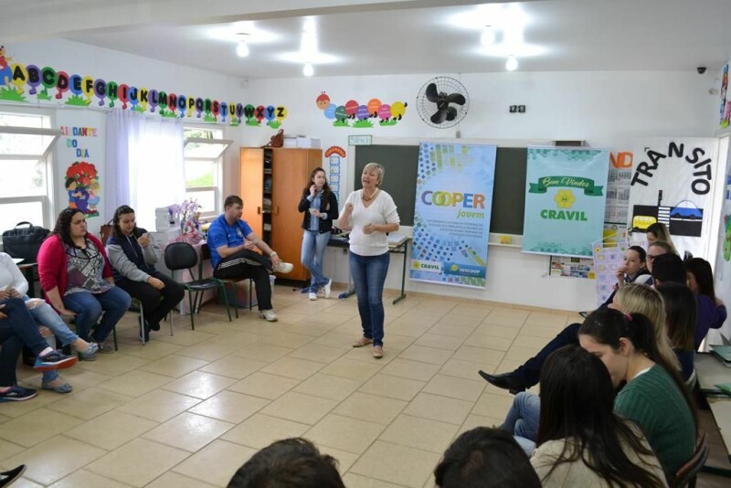 Professores do Cooperjovem participam de “Integr-Ação Cooperativa”-8.jpg