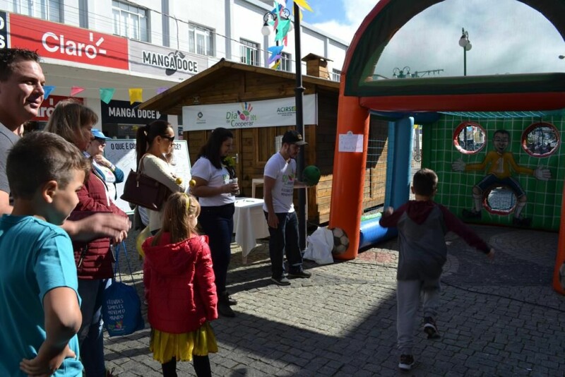 Rio do Sul celebra Dia de Cooperar-16.jpg