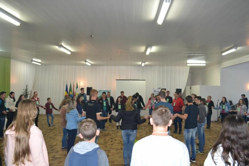 Jovens Cooperativistas participam de Seminário-20.jpg