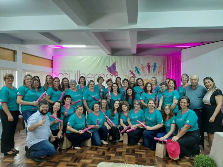 Cravil forma turma no programa Mulheres Cooperativistas do Sescoop/SC