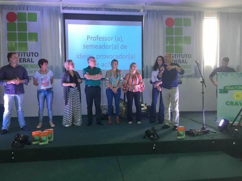 Cravil promove evento para professores-7.jpg