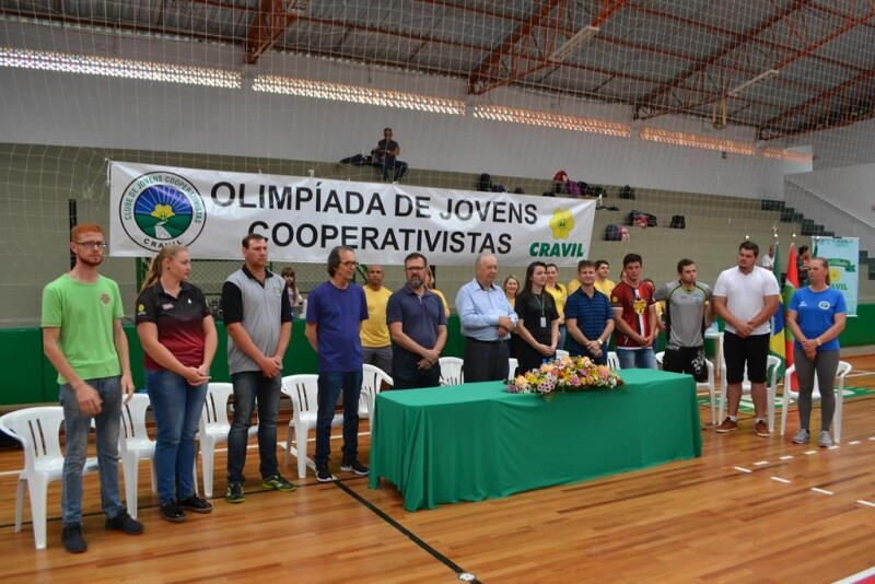 Mais de 200 jovens participam da 19ª Olimpíada Cravil-95.jpg
