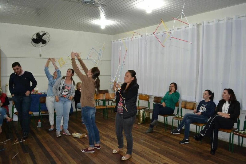 Cravil realiza palestras nas escolas do Cooperjovem-15.jpg