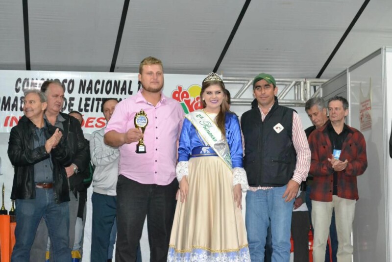 Cravil é parceira da 20ª Expofeira Estadual do Leite-15.jpg