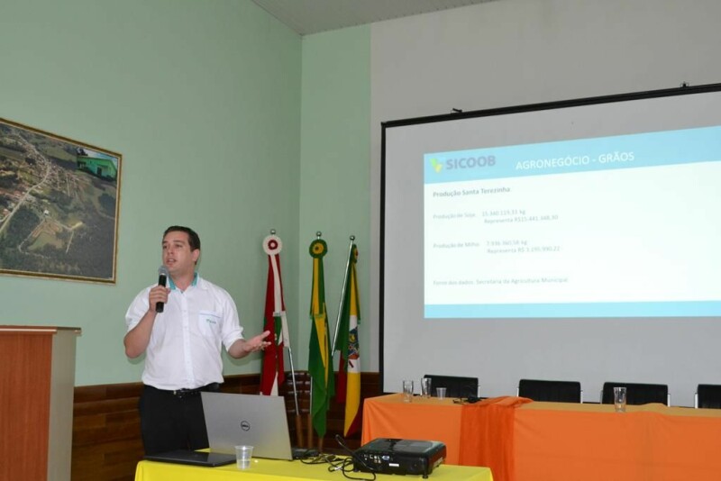 Cravil participa do III Seminário de Grãos de Santa Terezinha-5.jpg