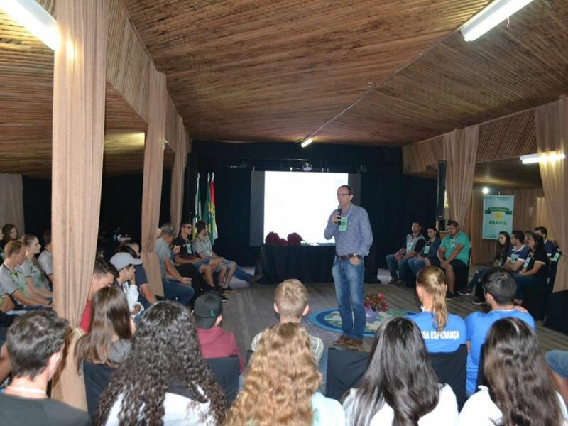 Cravil realiza 9º Seminário de Jovens-38.jpg