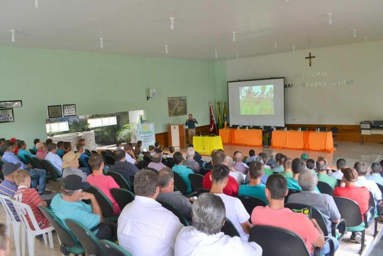 Cravil participa do III Seminário de Grãos de Santa Terezinha