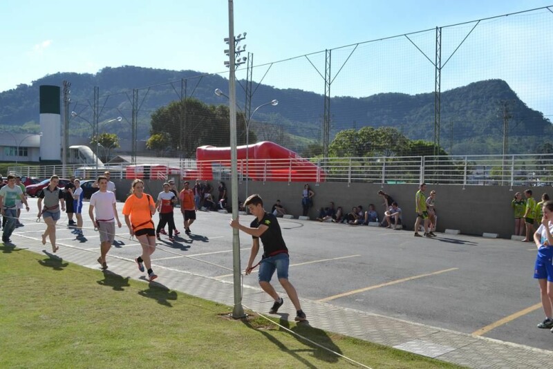 Mais de 200 jovens participam da 19ª Olimpíada Cravil-46.jpg