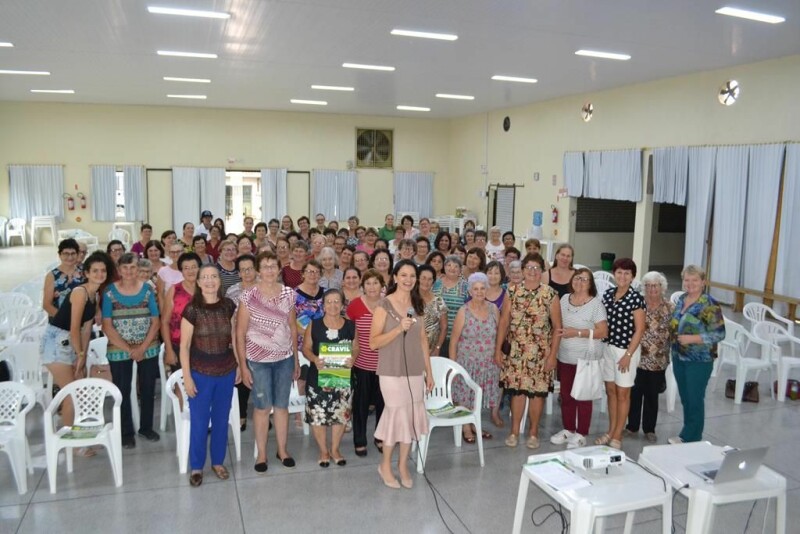 Reunião de mulheres- explorando a gratidão-30.jpg