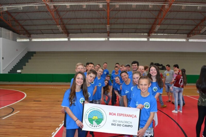 Mais de 200 jovens participam da 19ª Olimpíada Cravil-93.jpg