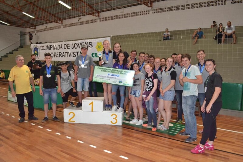 Mais de 200 jovens participam da 19ª Olimpíada Cravil-3.jpg