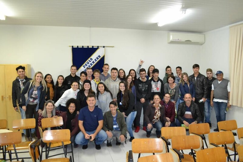 Cravil realiza palestras nas escolas do Cooperjovem-3.jpg