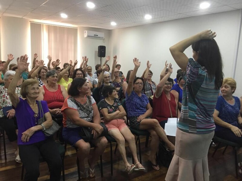 Reunião de mulheres- explorando a gratidão-12.jpg