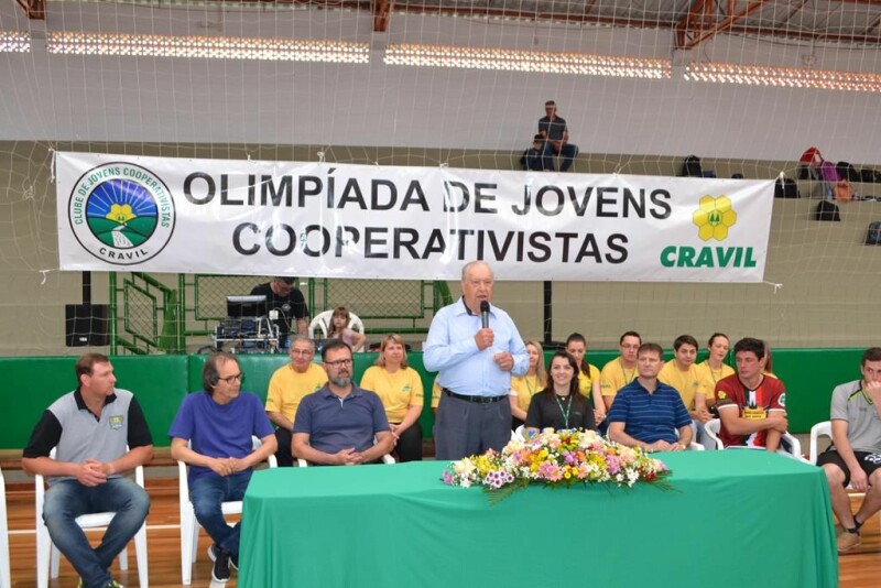 Mais de 200 jovens participam da 19ª Olimpíada Cravil-82.jpg