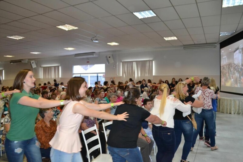 Cravil realiza 26º Encontro de Mulheres-28.jpg