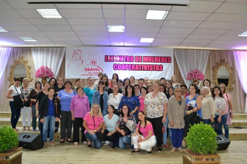 Cravil realiza 26º Encontro de Mulheres-17.jpg