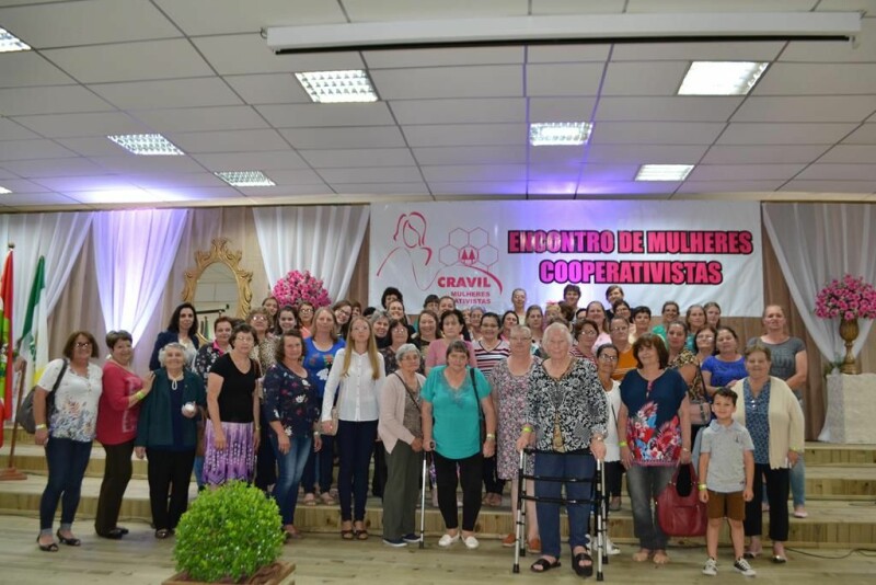 Cravil realiza 26º Encontro de Mulheres-8.jpg