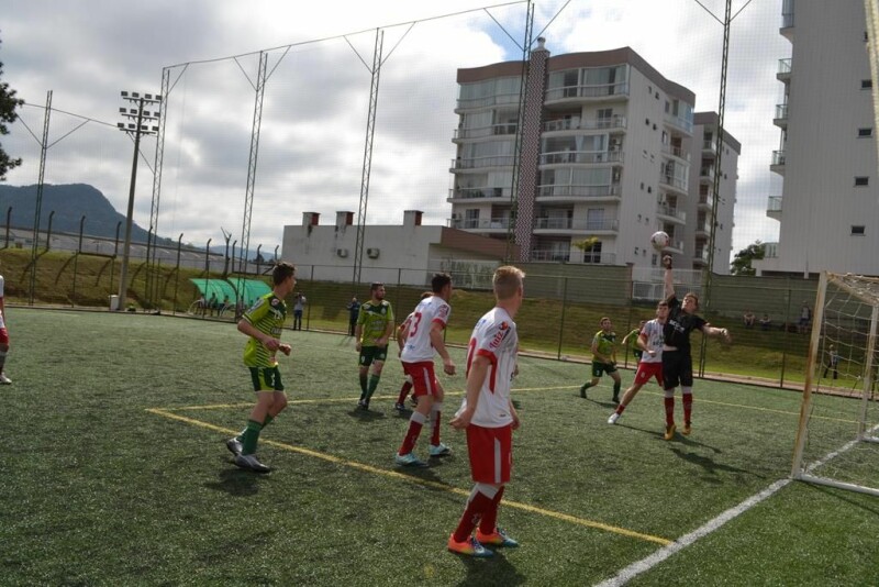 Mais de 200 jovens participam da 19ª Olimpíada Cravil-80.jpg