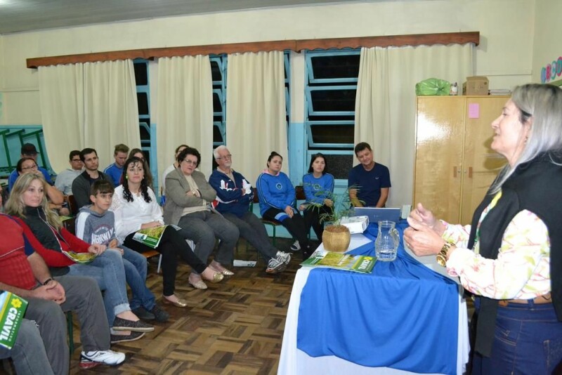 Cravil realiza palestras nas escolas do Cooperjovem-11.jpg