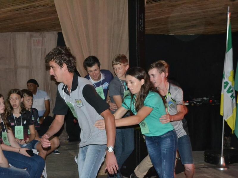 Cravil realiza 9º Seminário de Jovens-10.jpg