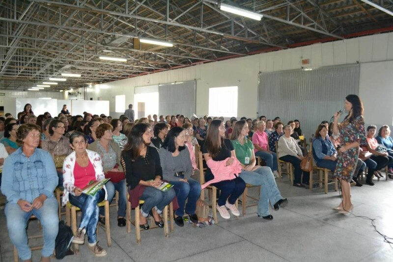 Reunião de mulheres- explorando a gratidão-11.jpg