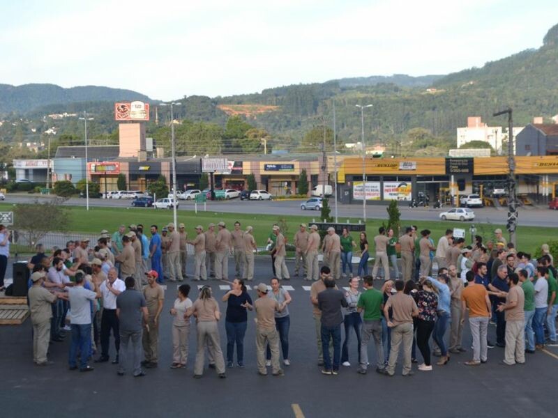 Cravil comemora Dia do Trabalhador-3.jpg