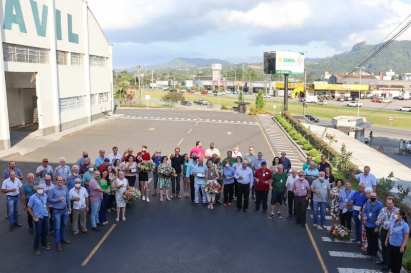 Cravil homenageia colaboradores-6.jpeg