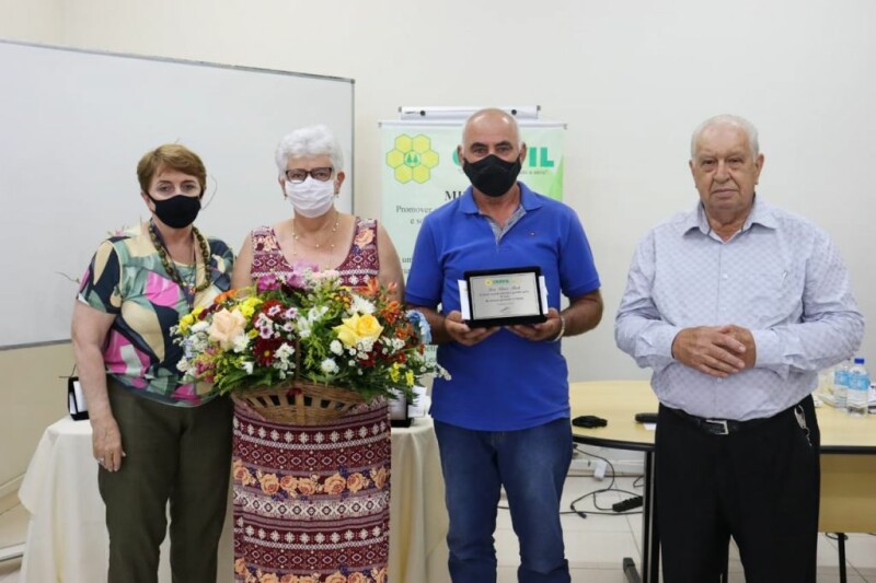 Cravil homenageia colaboradores-3.jpeg