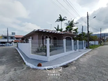 Casa à venda em Governador Celso Ramos/SC