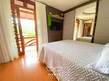 Casa à venda no bairro Armação - Governador Celso Ramos/S