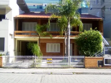 Casa Geminada 3 dormitórios Casa Geminada 3 dormitórios