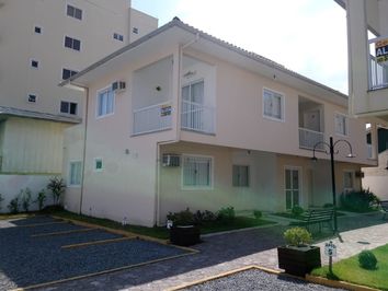 Apartamento térreo 2 dormitorios