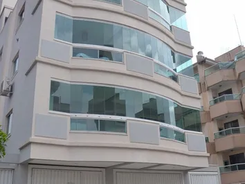 Cobertura bem localizada Cobertura bem localizada