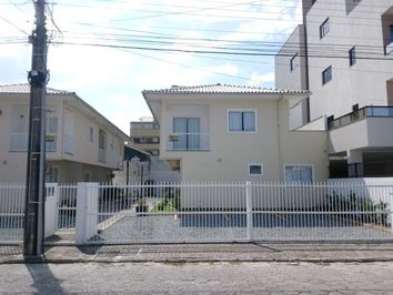 Apartamento Térreo 2 dormitórios