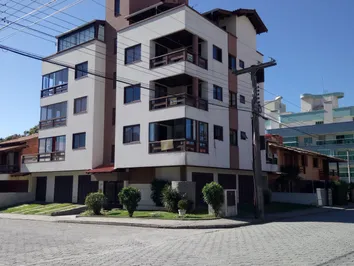 Apartamento com 02 dormitórios Apartamento com 02 dormitórios
