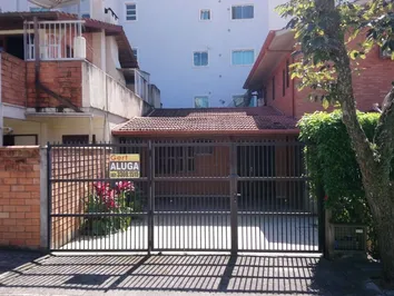 Casa com 02 dormitórios + wifi Casa com 02 dormitórios + wifi