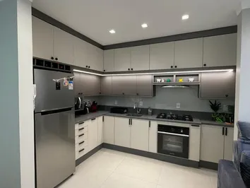 Apartamento mobiliado à 150 metros da praia de Bombas Apartamento mobiliado à 150 metros da praia de Bombas
