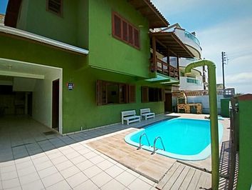 CASA COM 5 DORMITÓRIOS - Mariscal CASA COM 5 DORMITÓRIOS - Mariscal