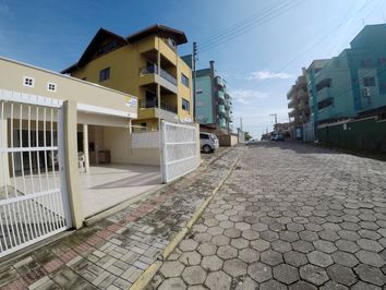 CASA COM 3 DORMITÓRIOS - RUA TUCANO CASA COM 3 DORMITÓRIOS - RUA TUCANO