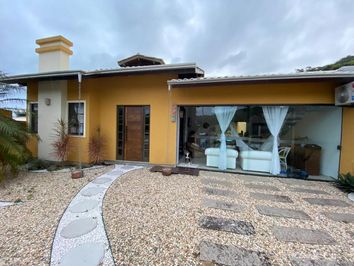 CASA COM 3 DORMITÓRIOS EM MORRINHOS CASA COM 3 DORMITÓRIOS EM MORRINHOS