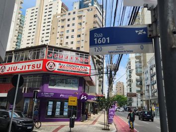 PRÉDIO COMERCIAL NA AV. BRASIL - BC PRÉDIO COMERCIAL NA AV. BRASIL - BC