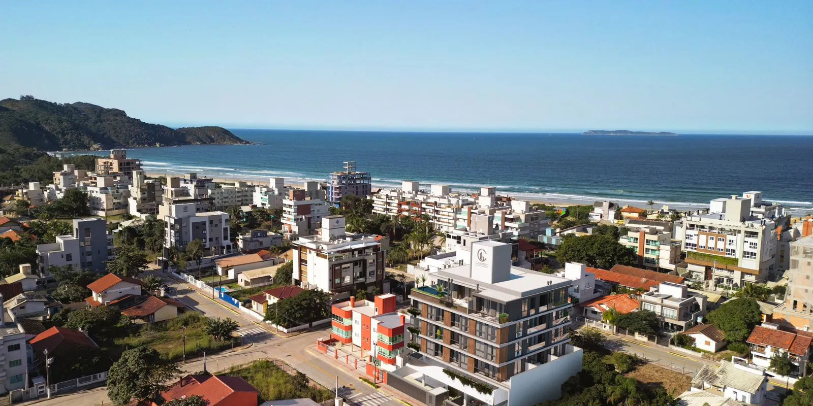 LANÇAMENTO A 200METROS DO MAR 