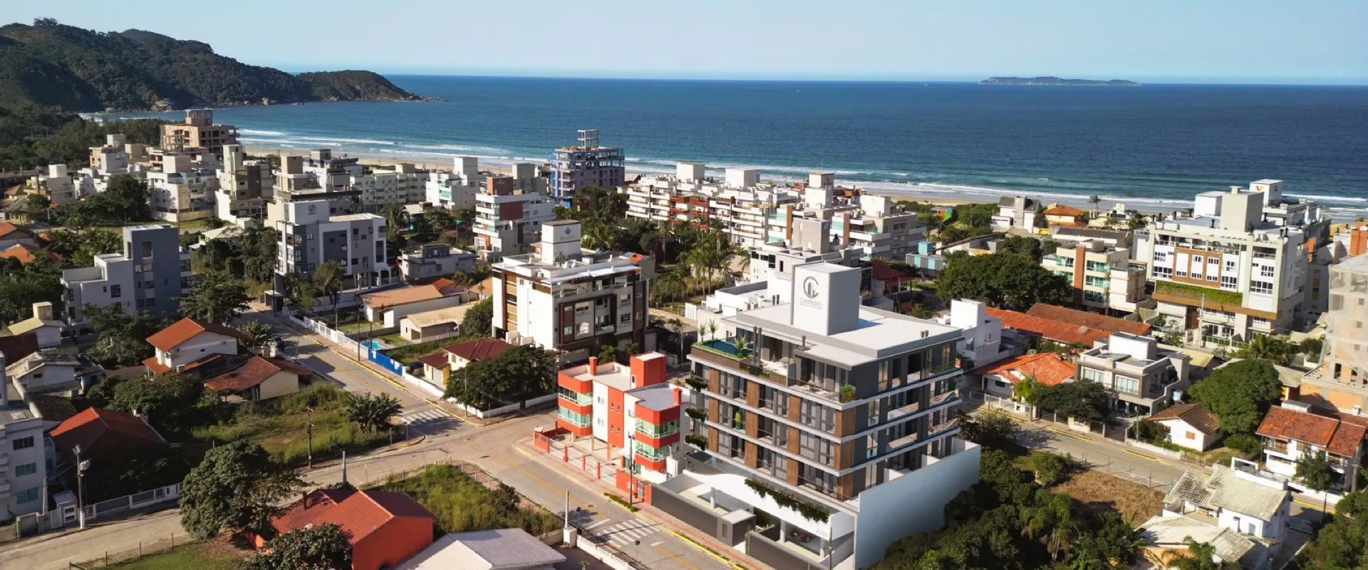 LANÇAMENTO À 200 METROS DO MAR 